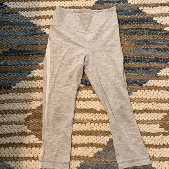 Wunder Under Crop Leggings (High-Rise)- 23” - Picture 1 of 5